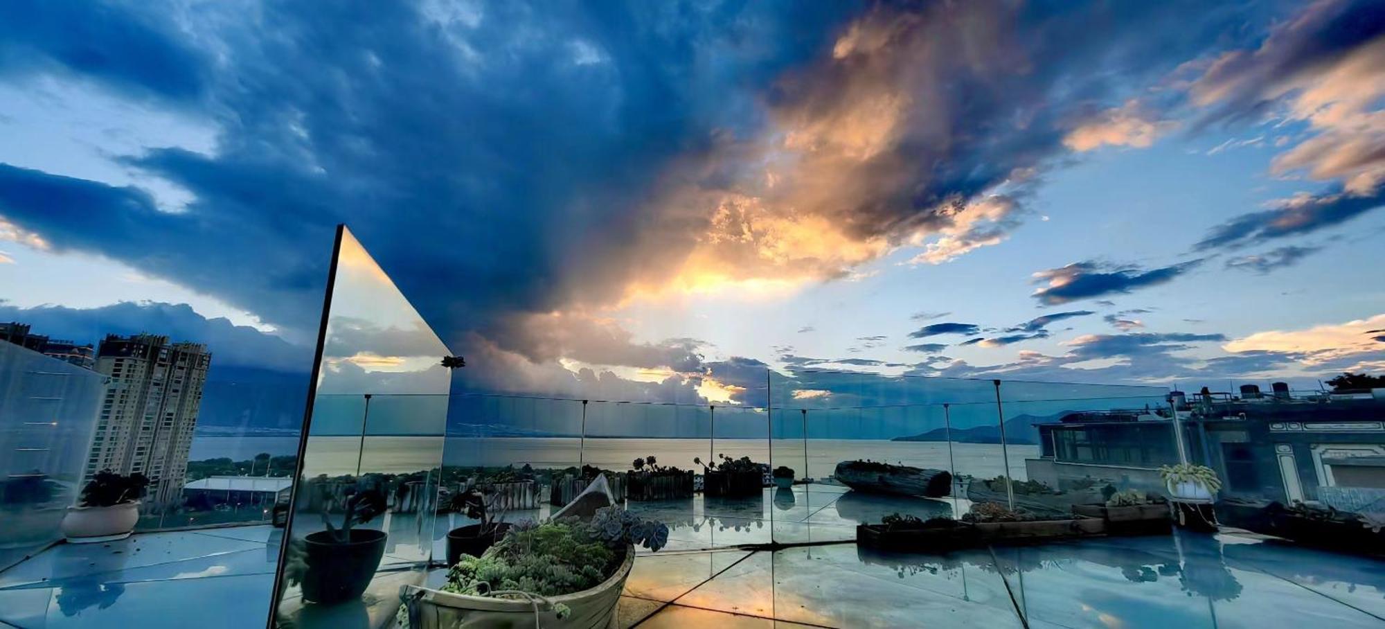 Dali Listening Sea View Villa大理听城海景别墅 Dış mekan fotoğraf