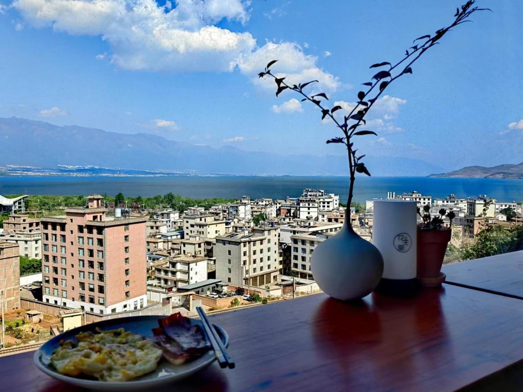 Dali Listening Sea View Villa大理听城海景别墅 Dış mekan fotoğraf